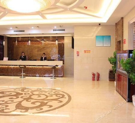 Ji Xiang Hotel Іу Екстер'єр фото