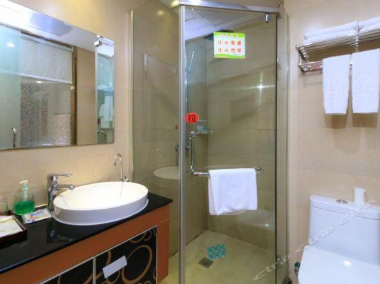 Ji Xiang Hotel Іу Екстер'єр фото