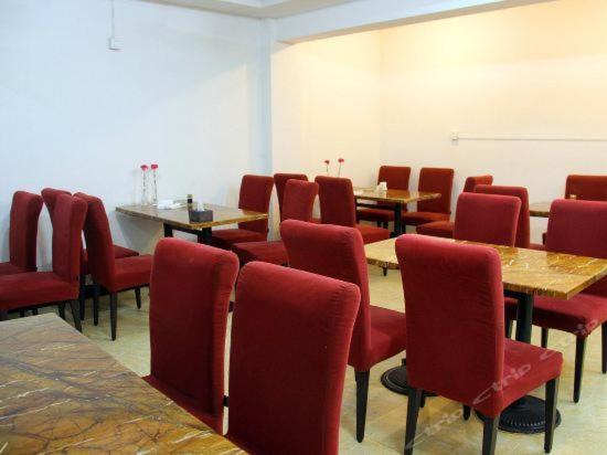 Ji Xiang Hotel Іу Екстер'єр фото