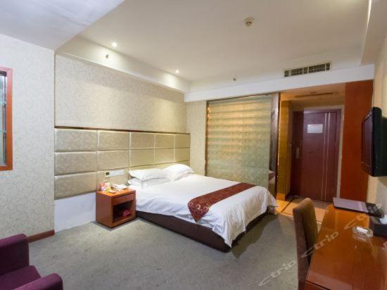 Ji Xiang Hotel Іу Екстер'єр фото