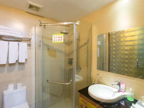 Ji Xiang Hotel Іу Екстер'єр фото